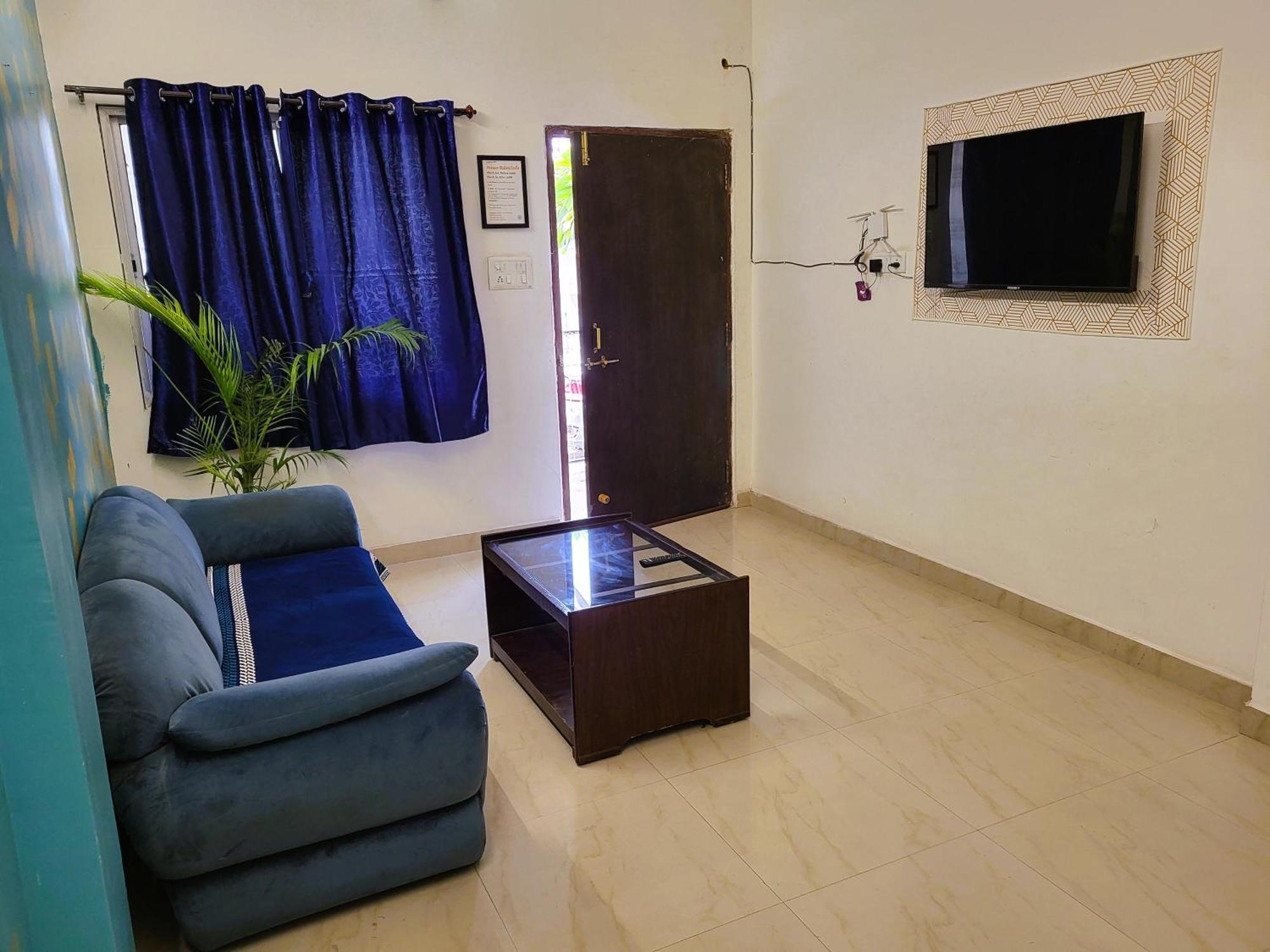 Blue Beds Homestay, Exotic 2Bhk Ac House 贾巴尔普尔 外观 照片